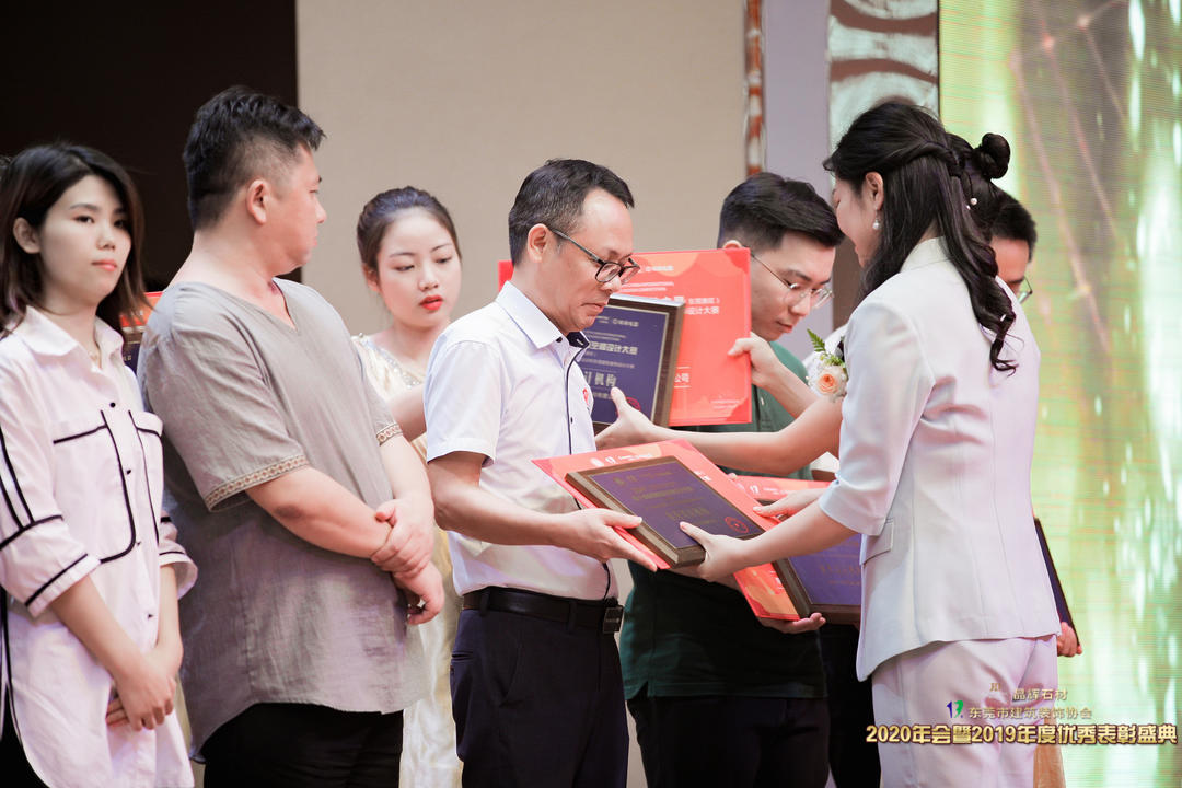 热烈祝贺j9.com建设收获多个优秀奖项