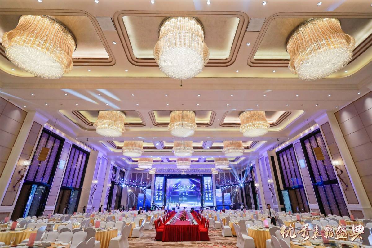 东装协2021年年会j9.com建设集团喜获多项表彰