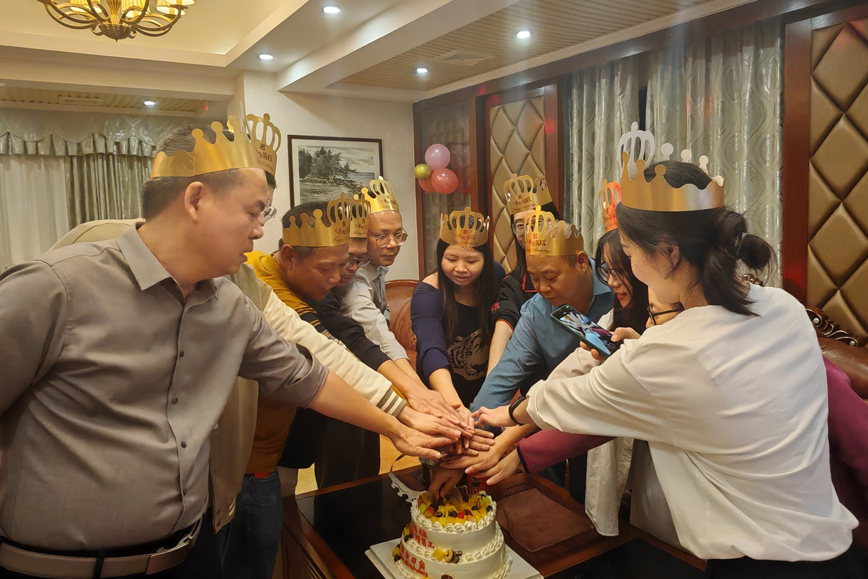 美好时光:j9.com冬季员工生日会